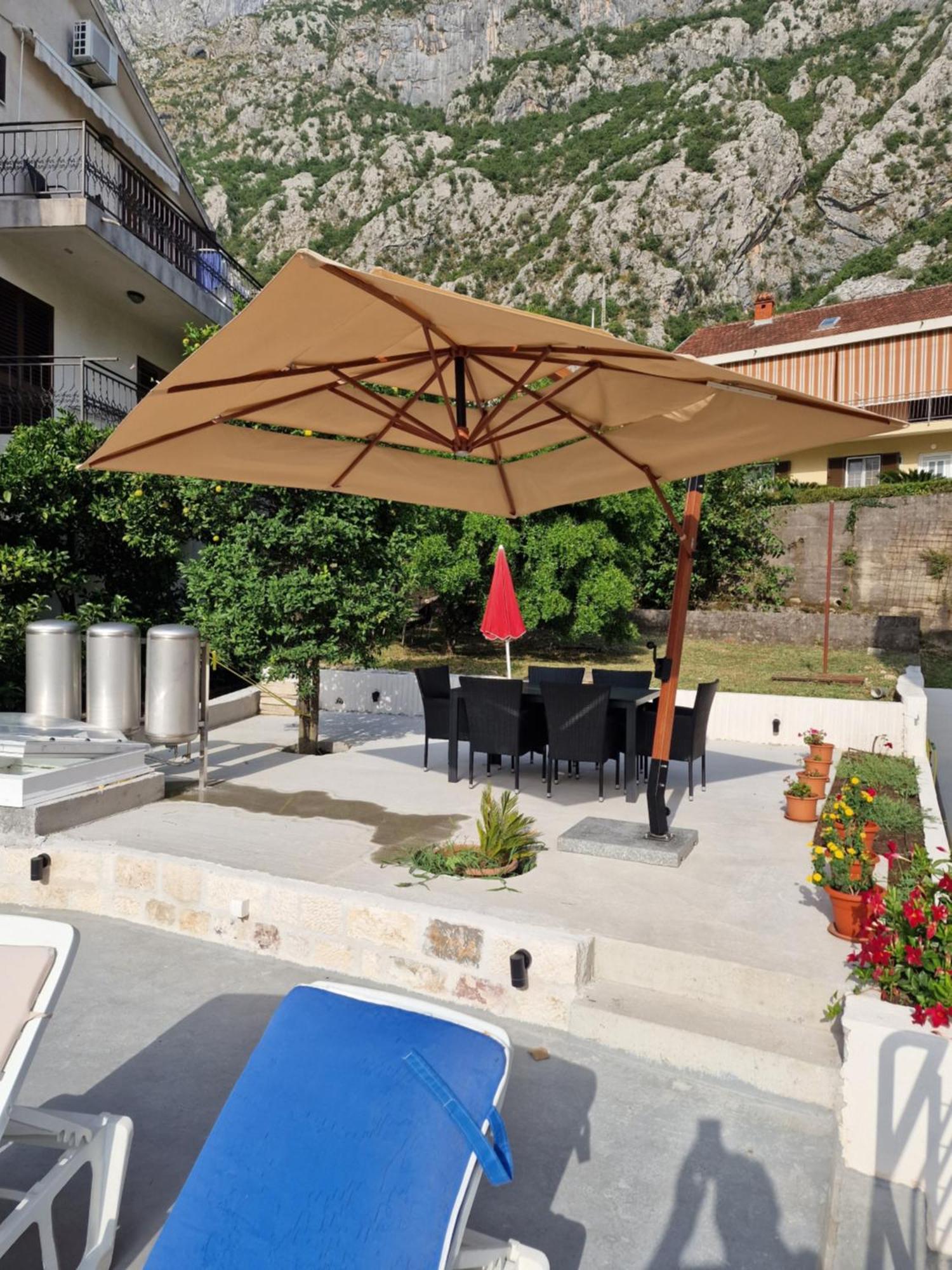 Waterfront Apartment Petrovina Kotor Extérieur photo