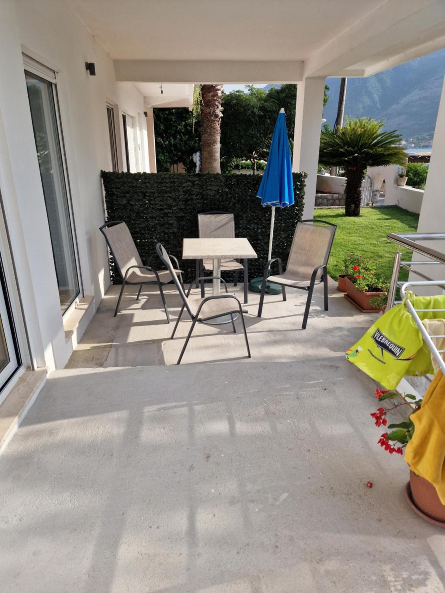 Waterfront Apartment Petrovina Kotor Extérieur photo