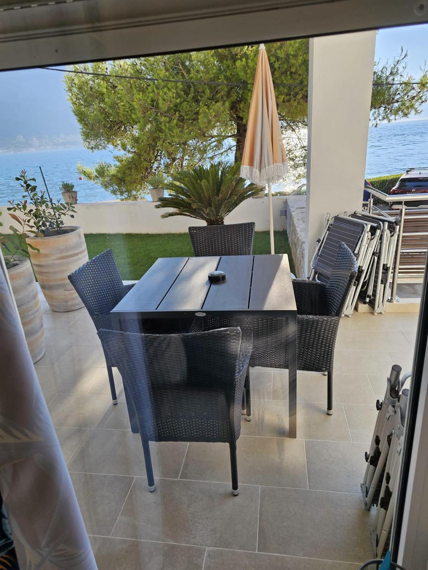 Waterfront Apartment Petrovina Kotor Extérieur photo